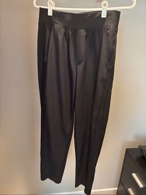 Old Navy Black Women's Track Jogger Pants